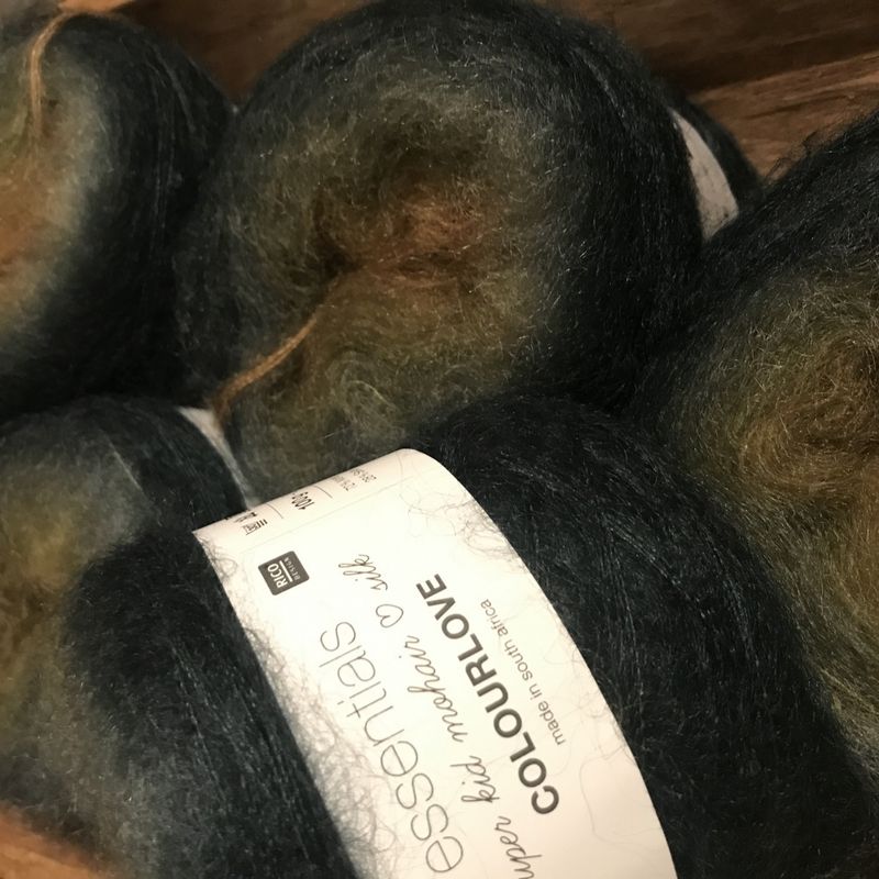 Essentials Super Kid Mohair - Loves Silk Colourlove
